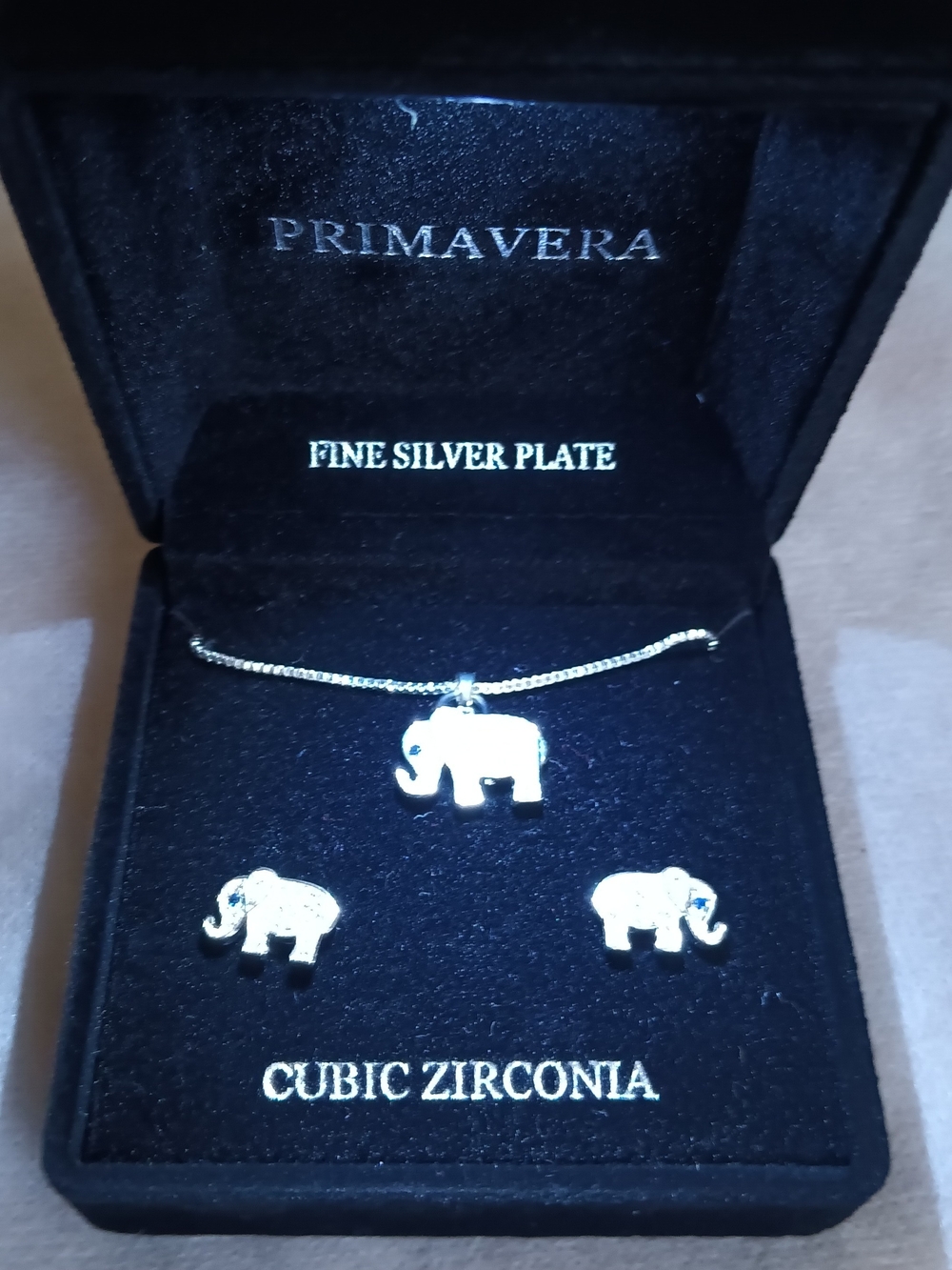 PRIMAVERA FINE SILVER PLATE NECKLACE & STUDS BOXED SET